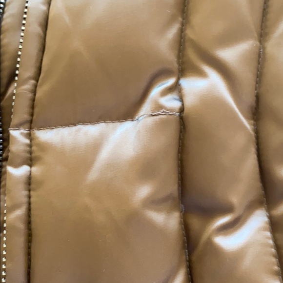 Andrew Marc down puffer coat Size Medium - Picture 2 of 7